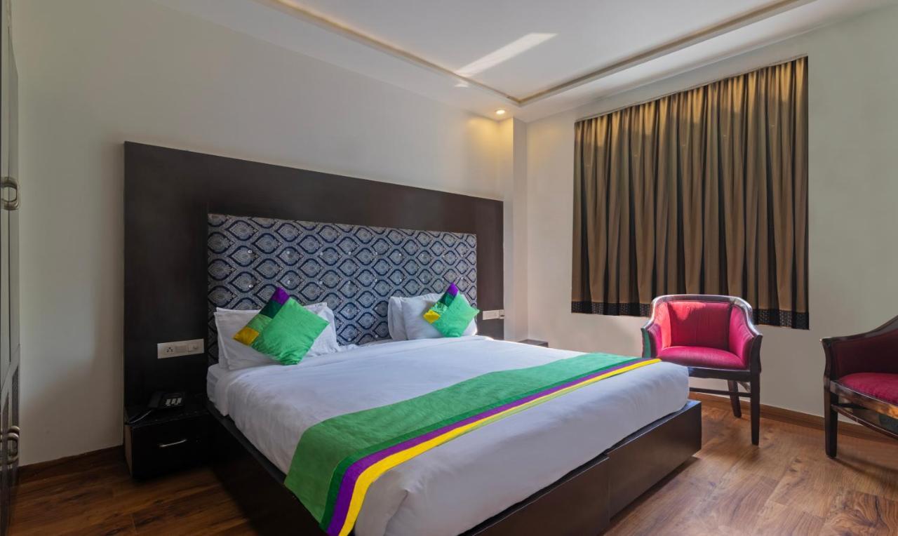 Treebo The Royal Taj, Near Taj Mahal Hotel Agra  Exterior photo
